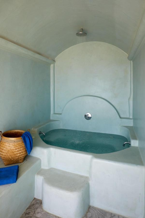 Bluewhite Suites & Villa Santorini Pyrgos Kallistis Exterior photo