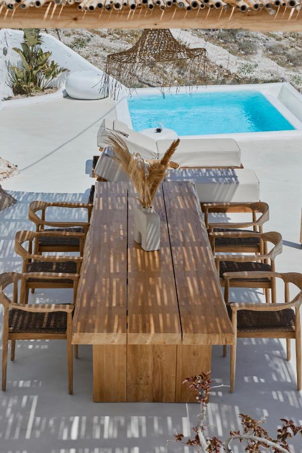 Bluewhite Suites & Villa Santorini Pyrgos Kallistis Exterior photo