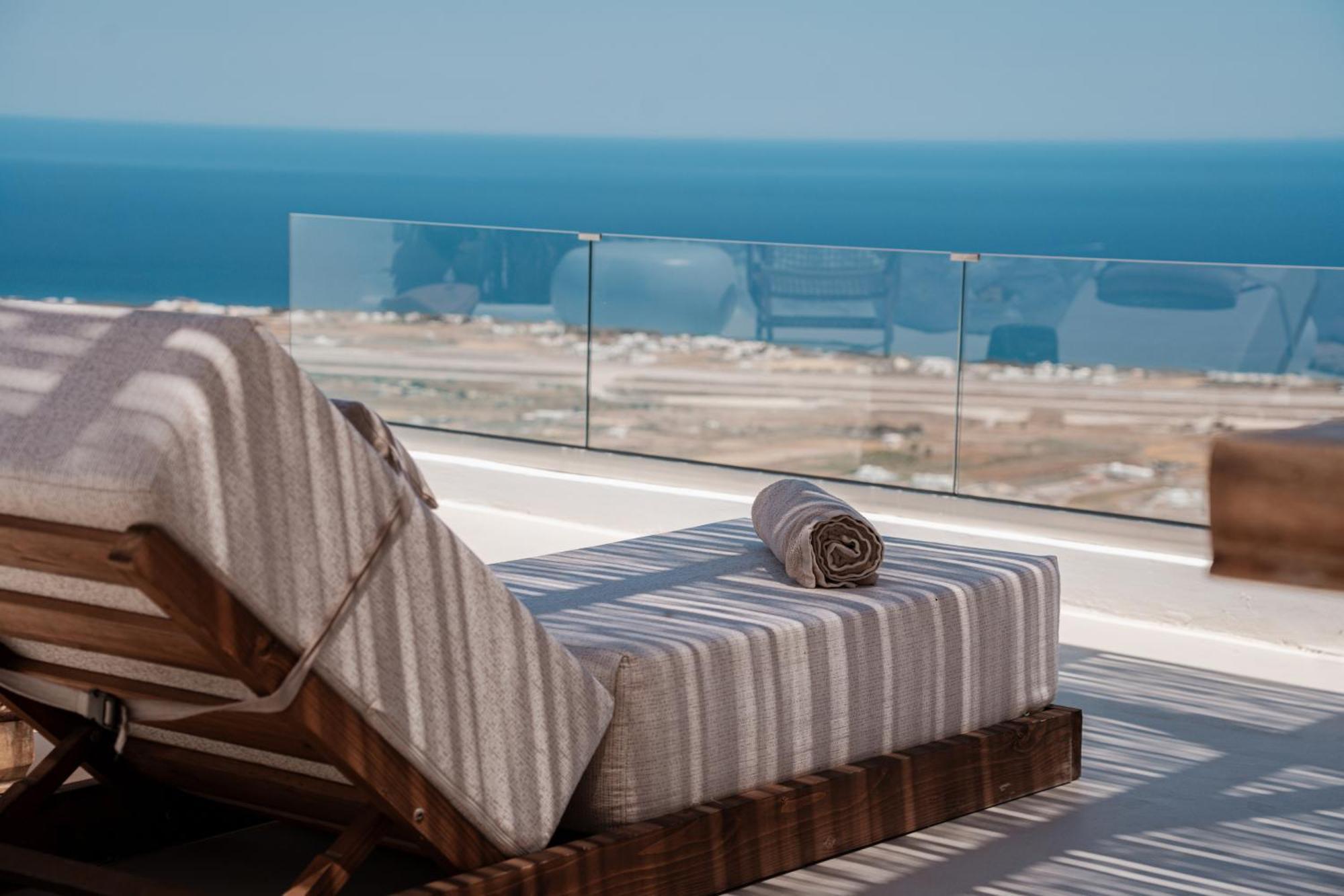 Bluewhite Suites & Villa Santorini Pyrgos Kallistis Exterior photo